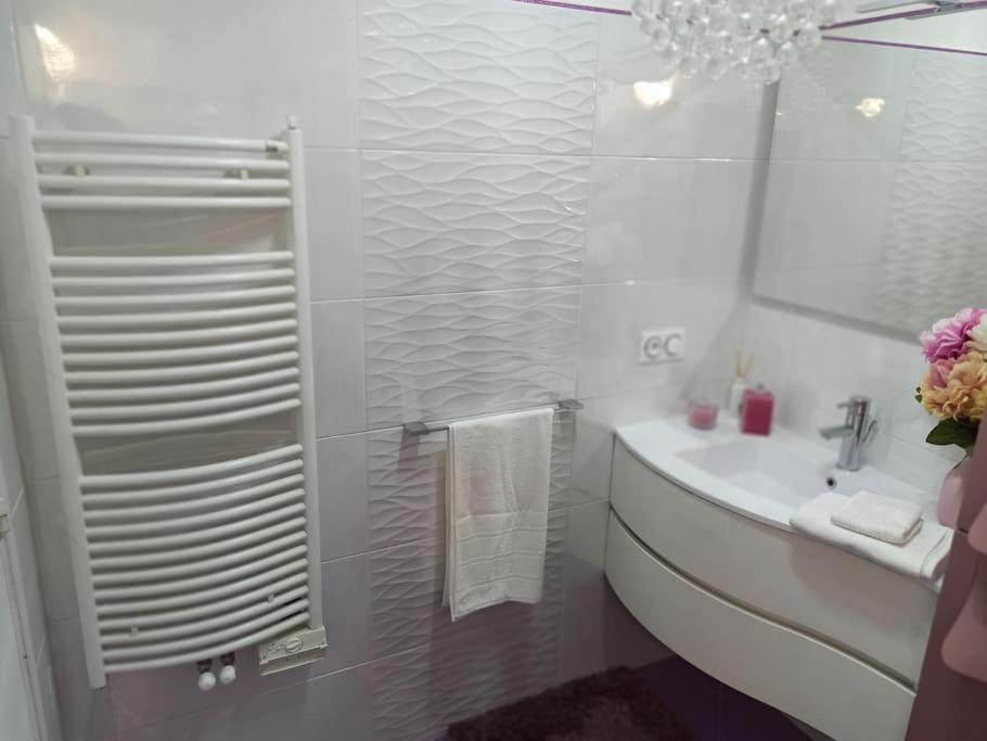 شقة Chez Ilenia Lagny المظهر الخارجي الصورة